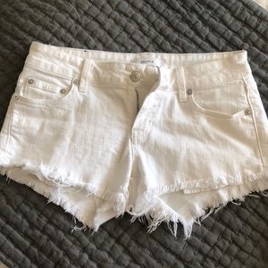 Talula/Aritzia white denim shorts